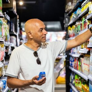 Кисело мляко на стайна температура – модерен млечен продукт без необходимост от охлаждане